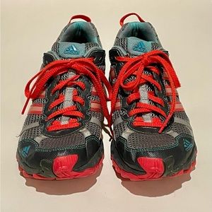 Women’s Adidas Thrasher Trail Sneakers Sz 8 in Excellent Used Condition